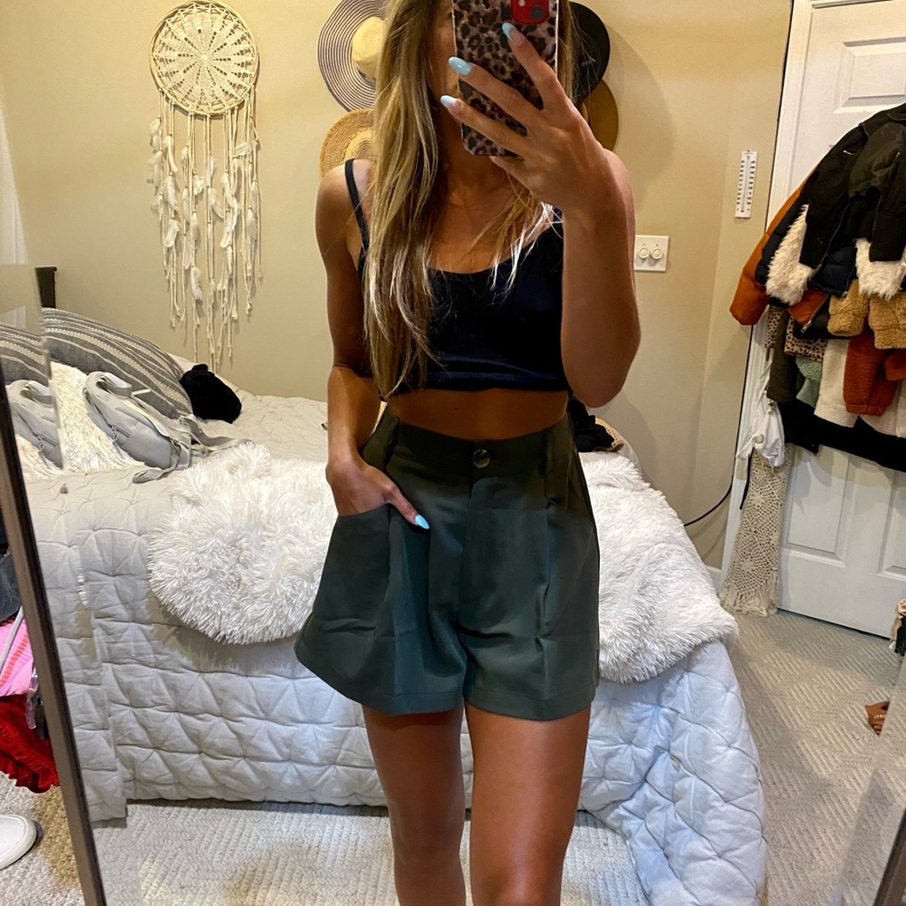 Green high waisted shorts